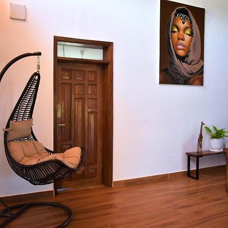 Private Backdoor Villa With Big Swimming Pool And Services Of Chef Included Diani Beach Buitenkant foto