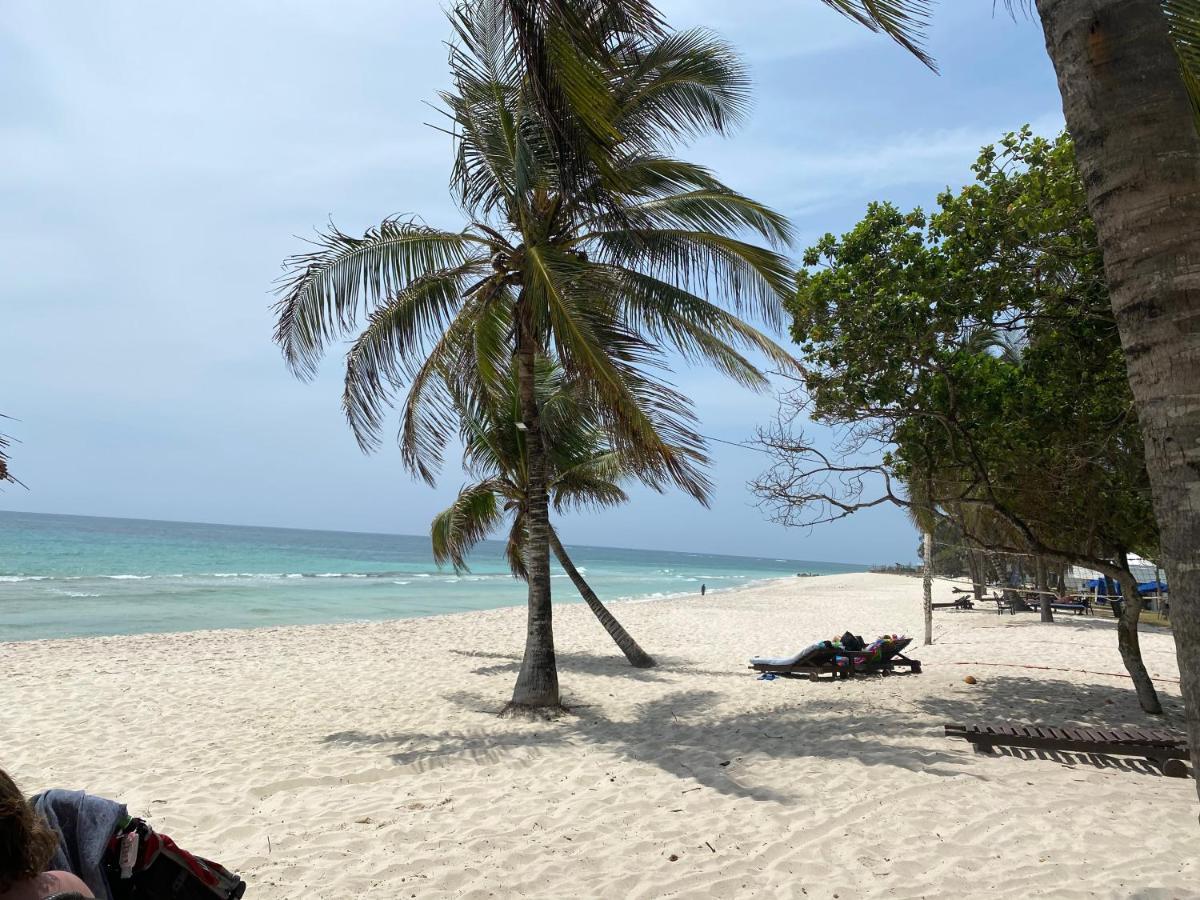 Private Backdoor Villa With Big Swimming Pool And Services Of Chef Included Diani Beach Buitenkant foto