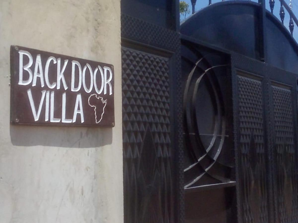 Private Backdoor Villa With Big Swimming Pool And Services Of Chef Included Diani Beach Buitenkant foto
