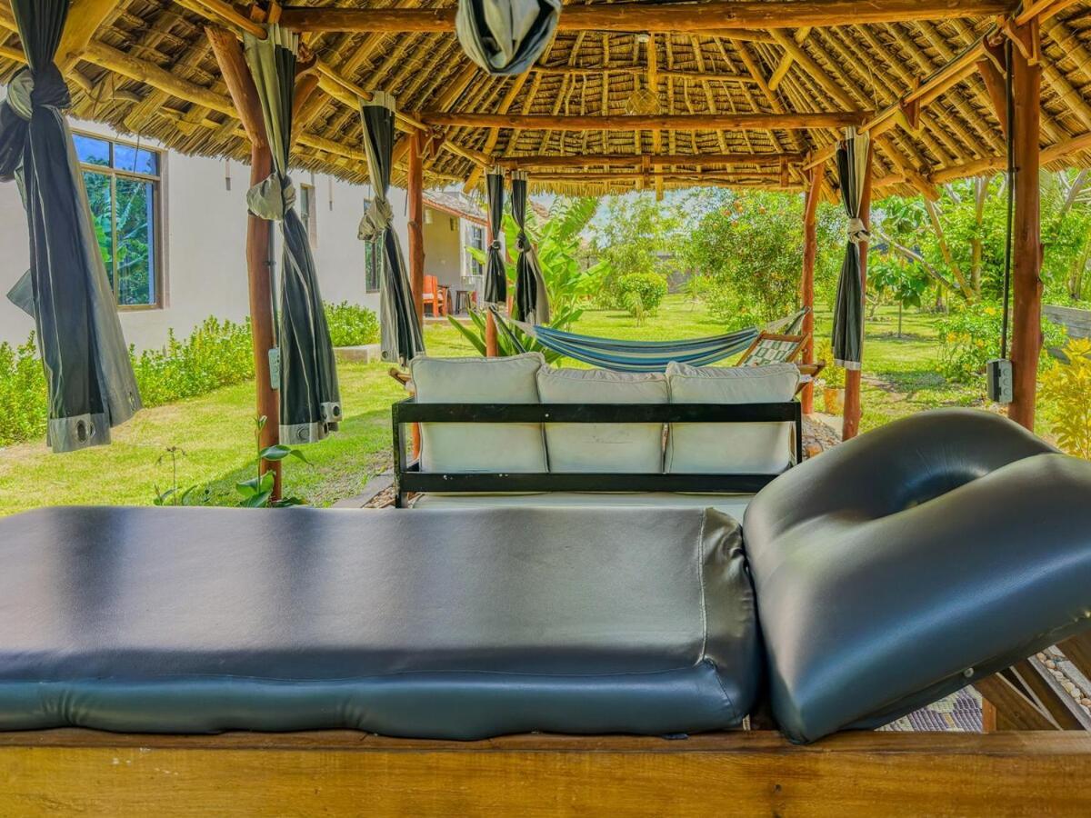 Private Backdoor Villa With Big Swimming Pool And Services Of Chef Included Diani Beach Buitenkant foto