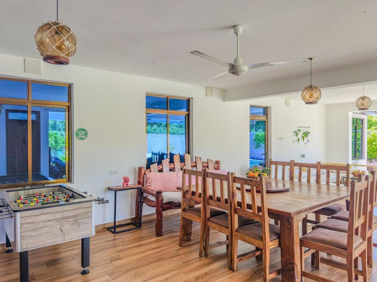 Private Backdoor Villa With Big Swimming Pool And Services Of Chef Included Diani Beach Buitenkant foto